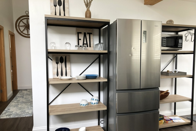 Kitchen - 3 Bed 2 Bath Modern Cottage w Laundry, Parking near URI