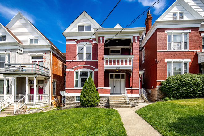 Home - 3 Bedroom, 1st Floor Unit (Close to UC Medical School)