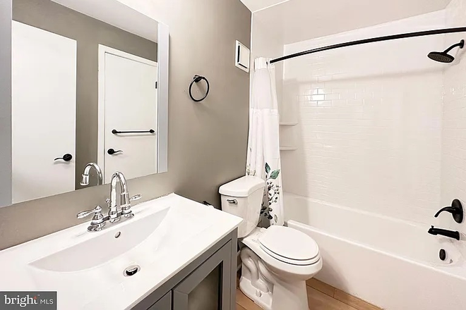 bathroom - Spacious and Newly Renovated Unit in Otterbein Condo
