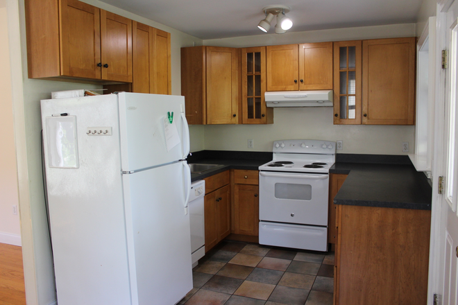Kitchen - 4 Bedroom House