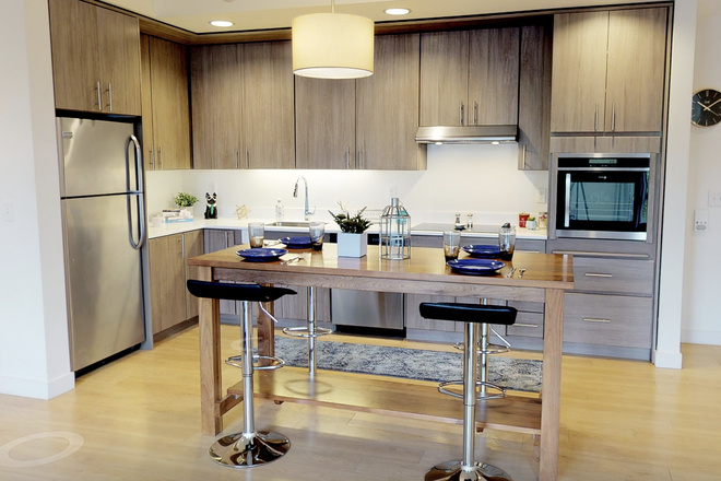 Kitchen - Kendrick Place 4 Bed 2 Bath Spring Lease Transfer Apartments