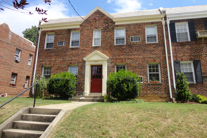 Front of Building - 2 bedroom apartment unit short walk to main campus and hospital