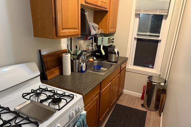 Kitchen - Room for rent directly next to UML north campus Apartments