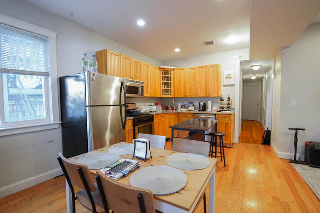 Call NOW for showings! 617-236-8550 - MARION ST - XL RNOVATED 3BR NEAR MBTA BLUE LINE FOR *9/1/2026* W/ LNDRY IN BLDNG, A/C, DW, BIG BDRMS Apartments
