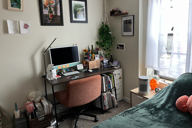 Bedroom - Summer Sublet in Porter Sq Apartments