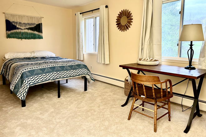 Bedroom - South Burlington Homeshare