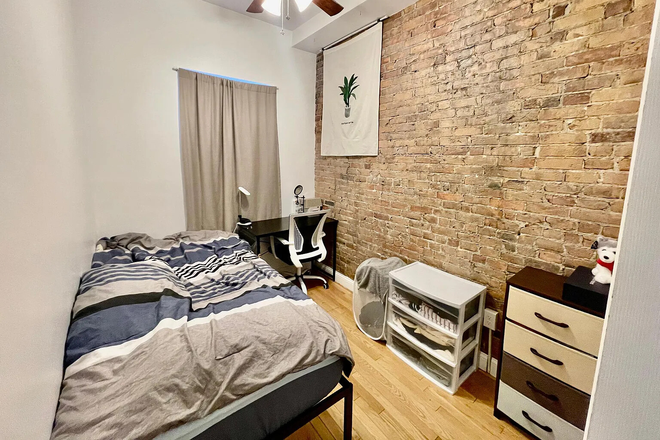 bedroom - STUNNING 2 BED / 2 BATH W/ LAUNDRY IN UNIT!! AVAILABLE 9/1/26!! Apartments