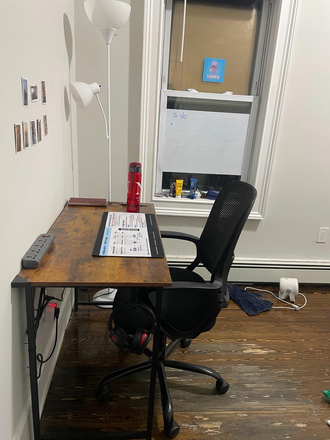 Bedroom - Private room in Jamaica Plain, 5 min walk from orange line (Stony Brook) in a calm neighborhood.