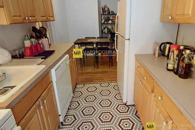 Call NOW for showings! 617-236-8600 - PARK DR - *NO FEE* 3BR/1BA CONDO IN AUDUBON CRCL AVAIL *9/1/2026* W/ H&HW INC, W/D IN UNIT!