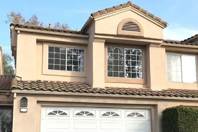 Home Sweet Home - RARE Gem-Gorgeous Townhouse-close to UCI-  Furnished Bedroom Available June 30