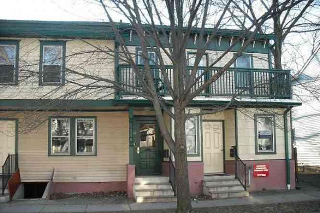 Street view - Furnished room for male-John St-Princeton Apartments