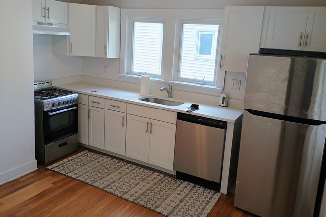 kitchen - apartment available one street away from the beach and a quiet Quincy neighborhood