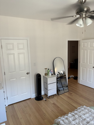 Bedroom - Spacious, Fully Furnished, Renovated Room on Hemenway St Apartments