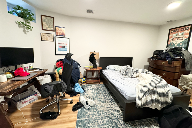 Bedroom - Newly renovated 4-bedroom, 2-bath apartment located on Grant St in Dorchester.