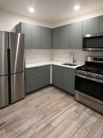 Kitchen - 3 bedrooms 1 bathroom (all included!!) House