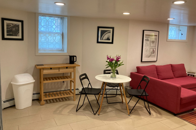 Living space w/furniture included - Beautifully renovated space in quiet Hope Street home