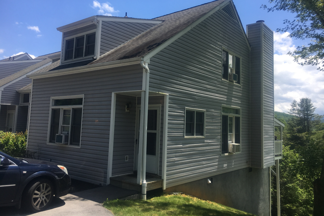 Front - Willow Valley Townhome on Golf Course