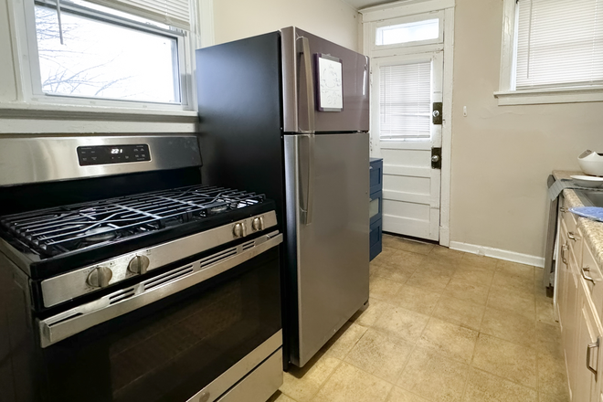 Kitchen - 760 Syracuse #C Apartments