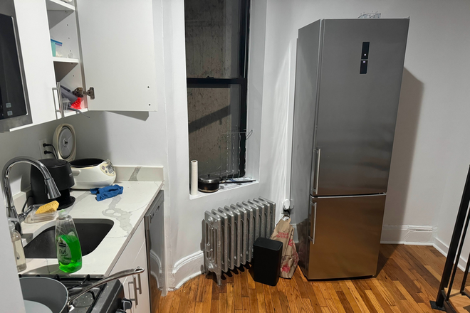 Kitchen - 1 Bed in 3 Bed/2 Ba in East Village/LES Sublease Available January Apartments