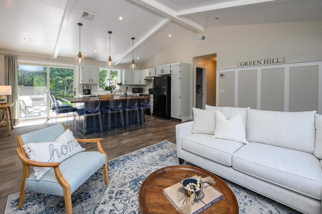 living room - Updated 3BR Home in quiet family beach neighborhood