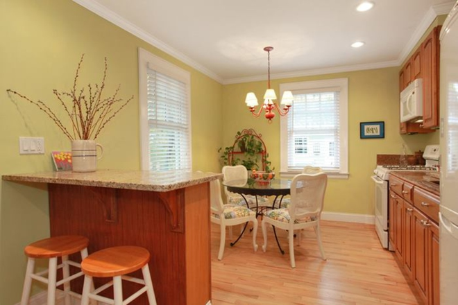 Kitchen - Spacious 1bed/1bath apartment in Garden City