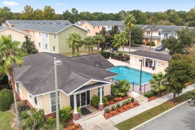 Shared Pool, Gy - Brand New Townhouse Eagle Trace Room Rental Model D 3 Bedroom 2.5 Bedroom