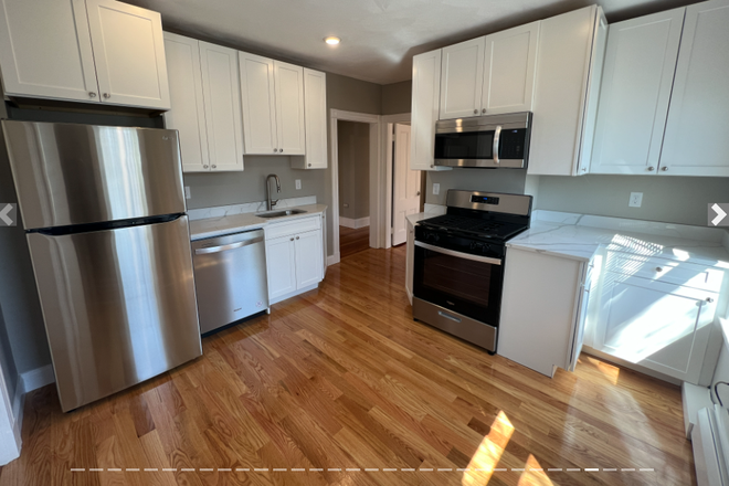 Kitchen - Modern 3 Bedroom Near Harvard Condo