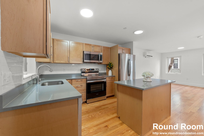 Kitchen - Stunning New Construction Central Square Townhome