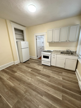 Kitchen - 2/3 Bedroom Split - No Brokers Fee! On Huntington Avenue Apartments