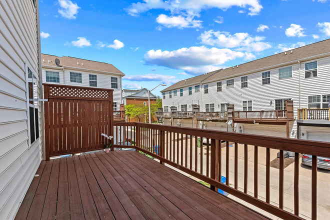 Deck - Large Townhouse