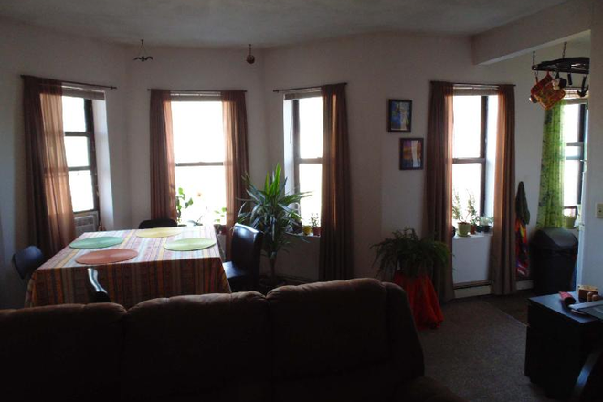 Visit hubrealtyproperties.com - Handy 1 bedroom, great location in Mission Hill, on green line T Apartments