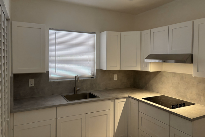 Kitchen - Shenandoah Area Apartments
