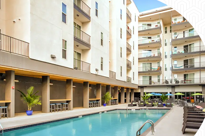 Community pool - The Academy At Frisco Apartments