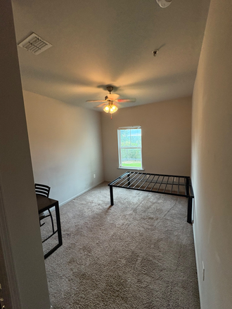 Furnished Bedroom - Bellamy 4x4 Next to UNG Dahlonega Campus Apartments