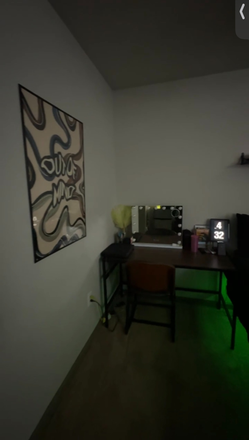 bedroom - The James Apartments