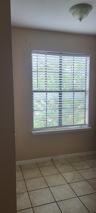 1 of the upstairs bedrooms - Mid -Town apartment for Rent