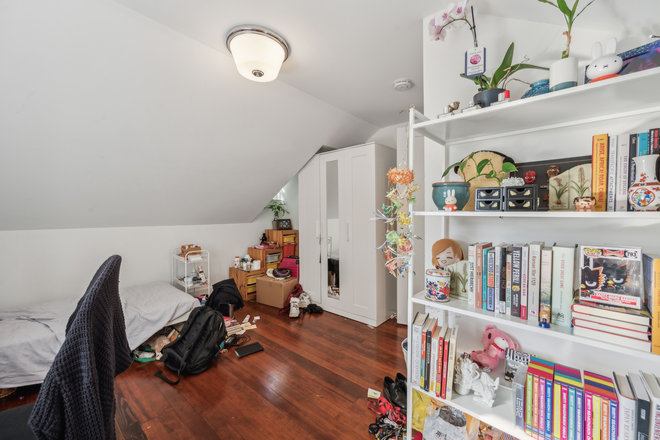 Bedroom - 4800 Berwyn Rd - Right next to Lidl and Minutes from UMD House