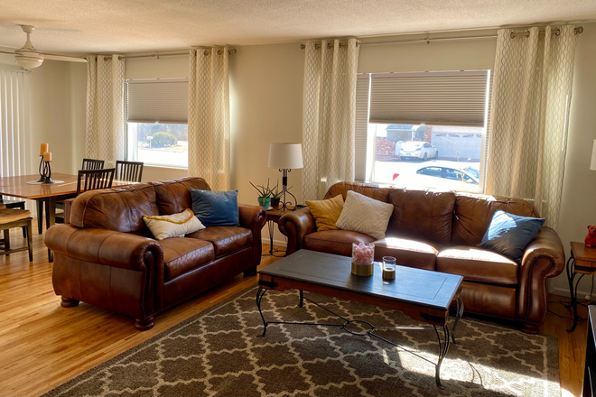 Upstairs family room - Beautiful 6 bedroom brick home minutes walk to UCCS campus