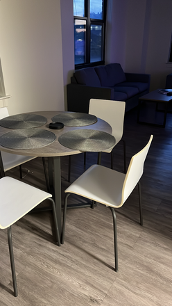 Living Space - Uview Off Campus Apartment, 4x2 close to campus (5m walk to Iribe)