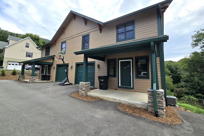  - 1232 Highland Hall Road Duplex