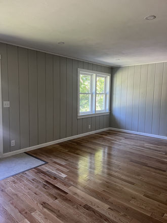 Open floor area - Newly Renovated Studio Apartment for Rent in Mansfield