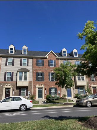 Outside Street View - 5bed/4bath Greenbelt Station Luxury Townhome