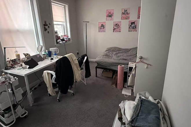 Bedroom - 1292 Comm Ave Allston!!