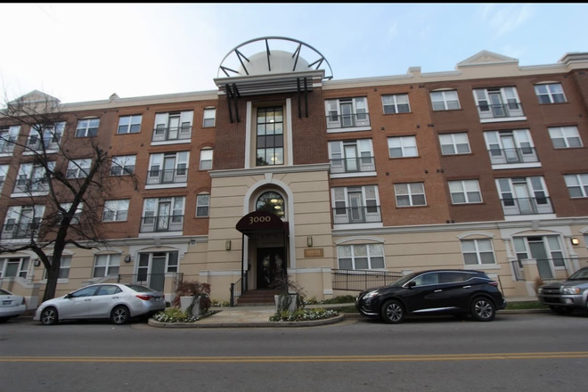 Front of building - 2 Bedroom, 2 Bath Condo Across from Vanderbilt Stadium