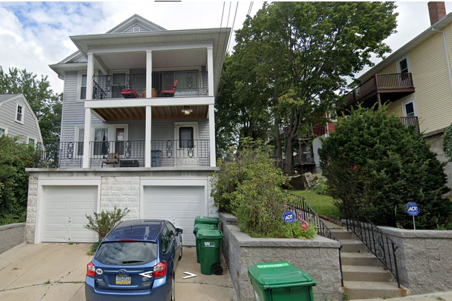 street view - 3 Bedroom Tesla Ave.   Available 6/1/26 Duplex