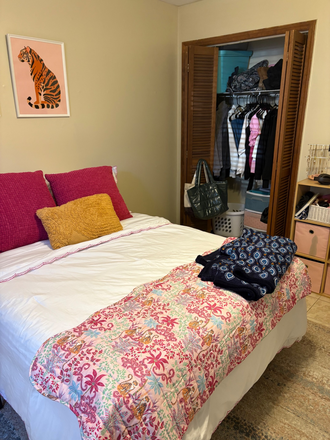 Bedroom - Plymouth trace, 2bed/2bath, WILLING TO CONTRIBUTE TO RENT Apartments