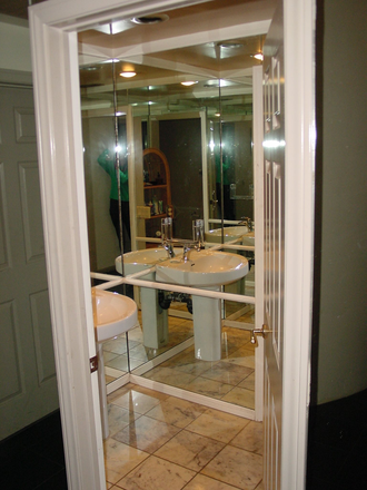 Bathroom - Live Near the Beach- Near UTC/UCSD