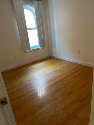 bed - 2 bed 1 bath NO BROKERS FEE!!!! Apartments