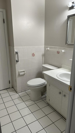 Bathroom - 2BR apt-Franklin Ave-Princeton