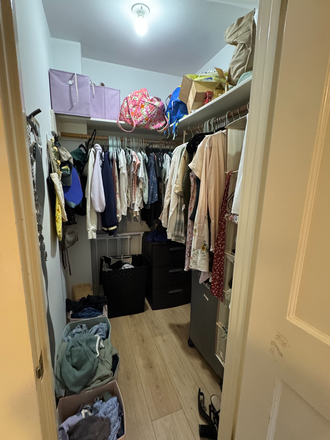 Bedroom Closet - Room in House Sublet Close to Campus